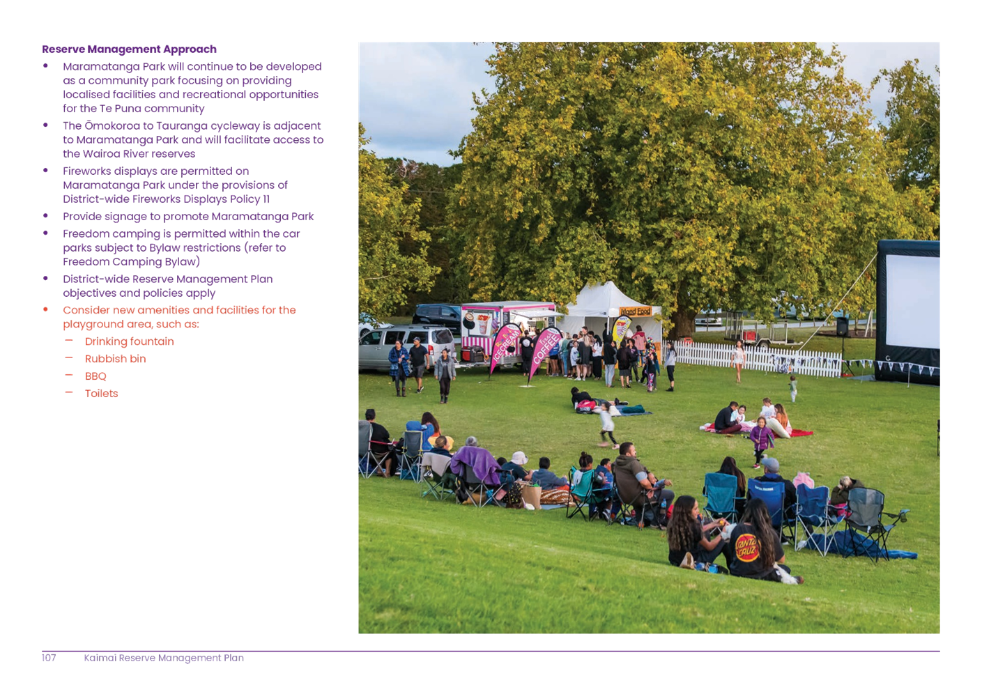 A group of people sitting on a lawn

AI-generated content may be incorrect.